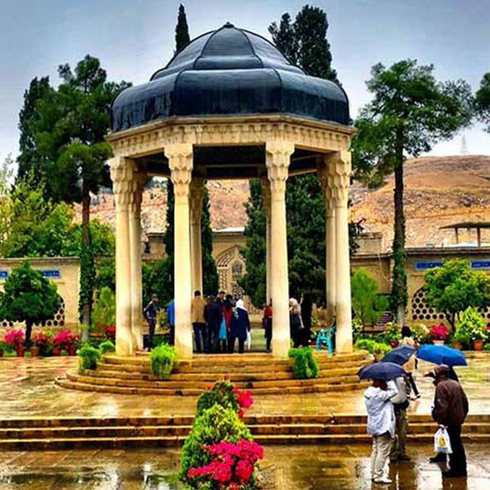 Persian garden on the deserts and oases route